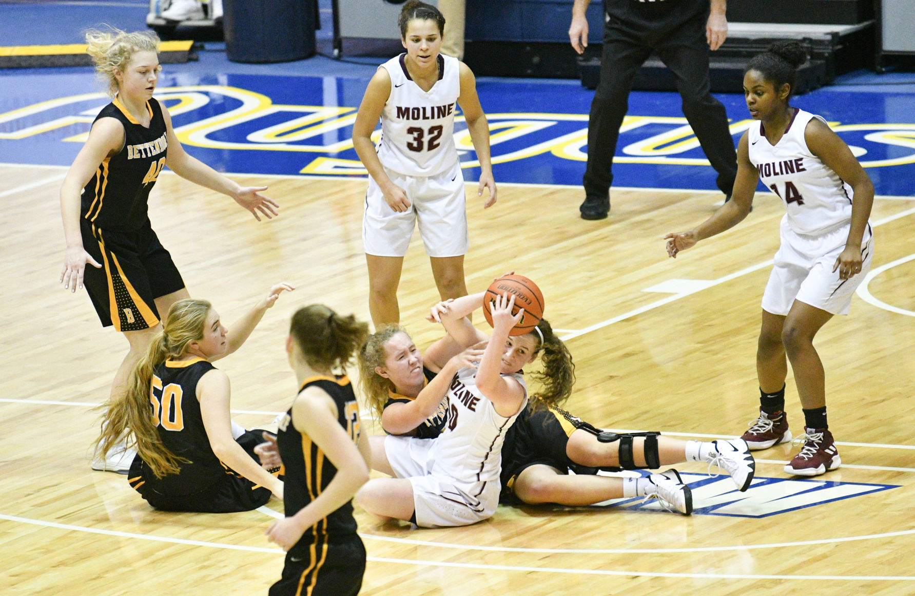 IHMVCU Shootout - Bettendorf vs Moline